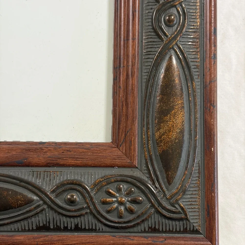 Notre Frame Vintage 5x7 Picture Frame Wood Grain Metallic Floral Relief Decor